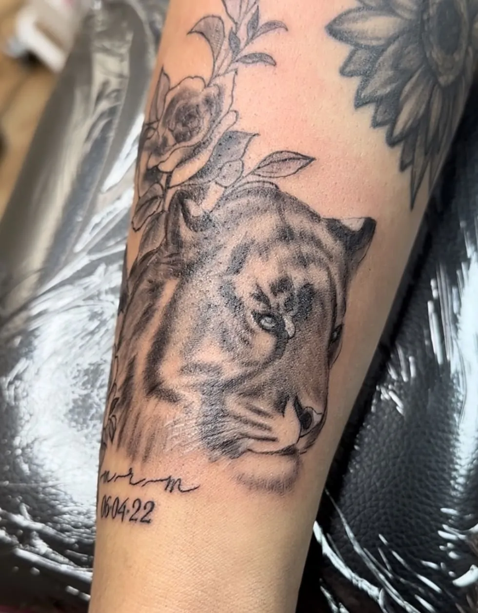 Tattoo by Julia, 7 of 10
